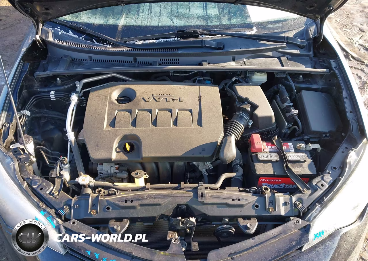 2018 Toyota Corolla Le VIN:2T1BURHEXJC012651 - 10