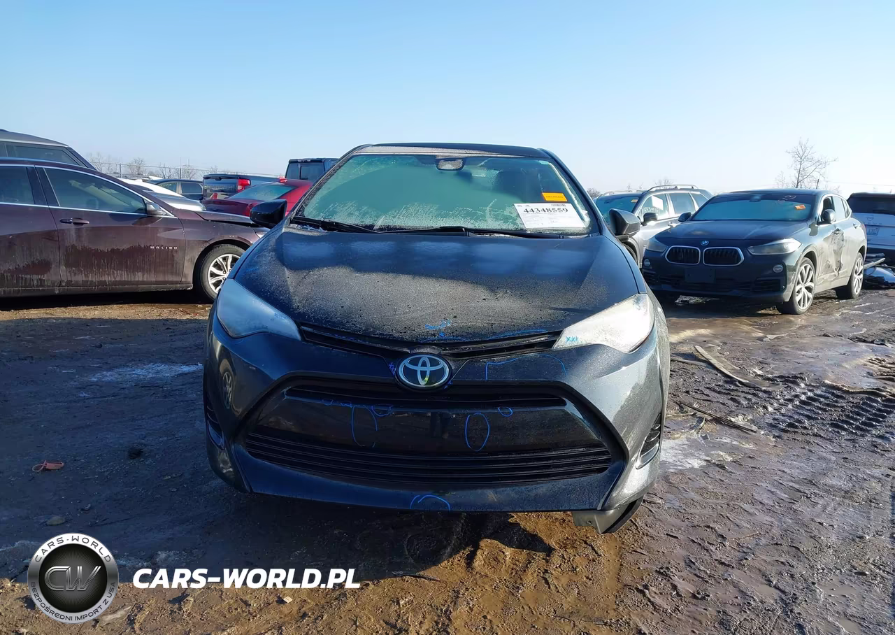 2018 Toyota Corolla Le VIN:2T1BURHEXJC012651 - 12