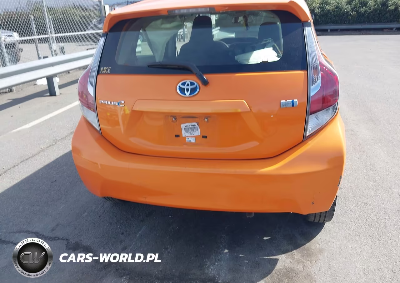2015 Toyota Prius C One VIN:JTDKDTB33F1097994 - 16