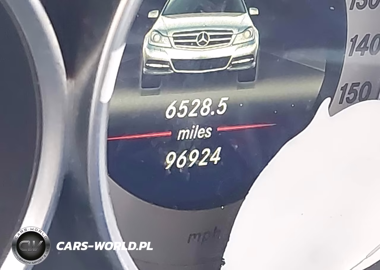 2013 Mercedes-Benz C 250 Sport VIN:WDDGF4HB8DA800707 - 15