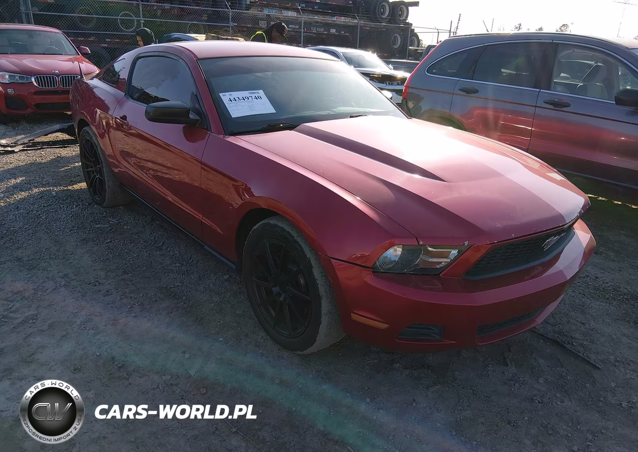 2012 Ford Mustang V6