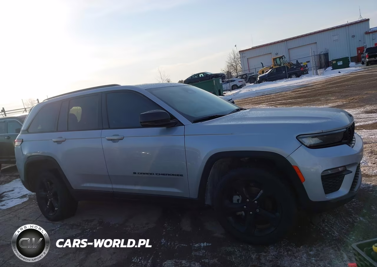 2024 Jeep Grand Cherokee Limited 4X4 VIN:1C4RJHBG9RC171841 - 13