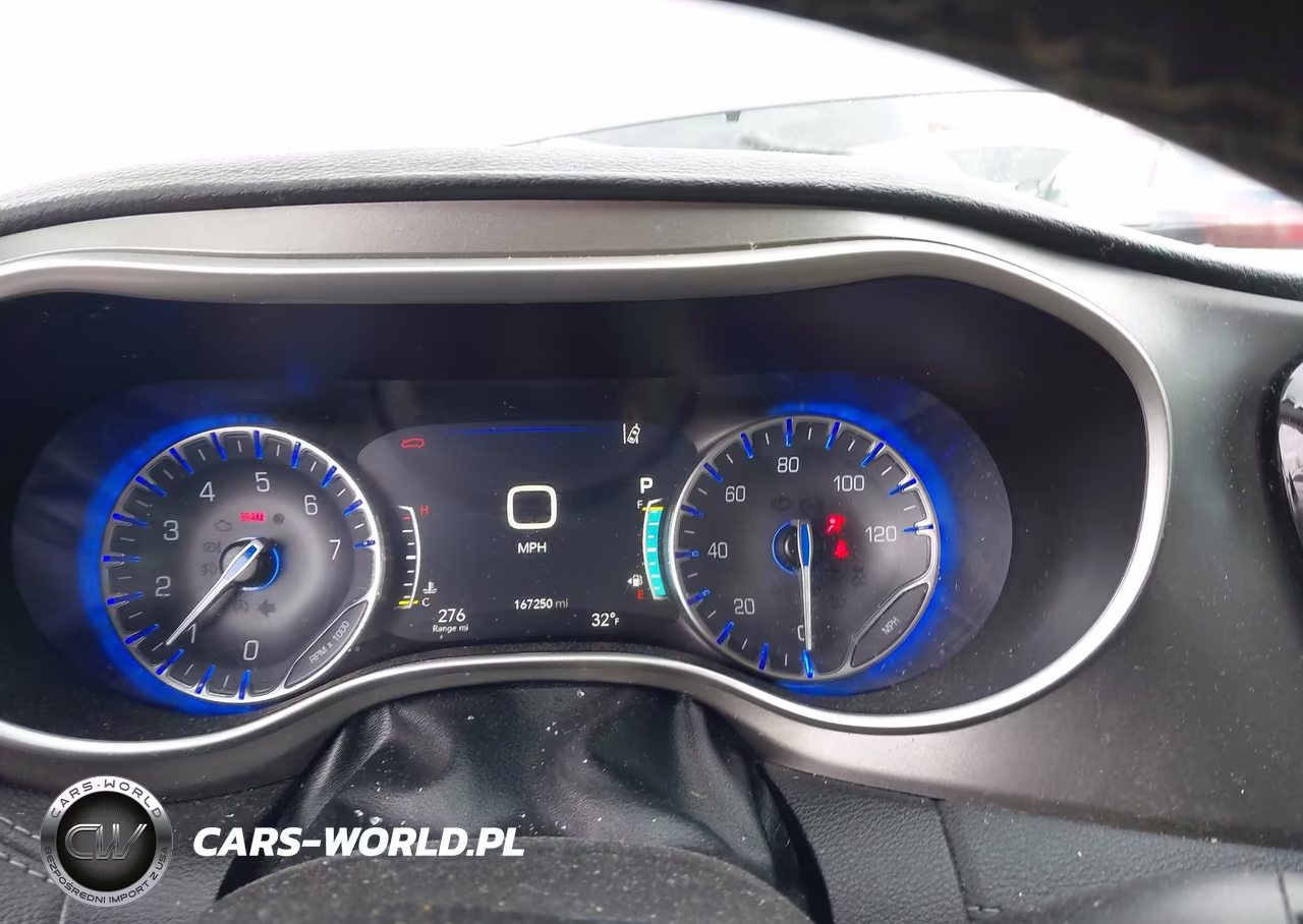 2021 Chrysler Pacifica Touring L VIN:2C4RC1BGXMR556780 - 7