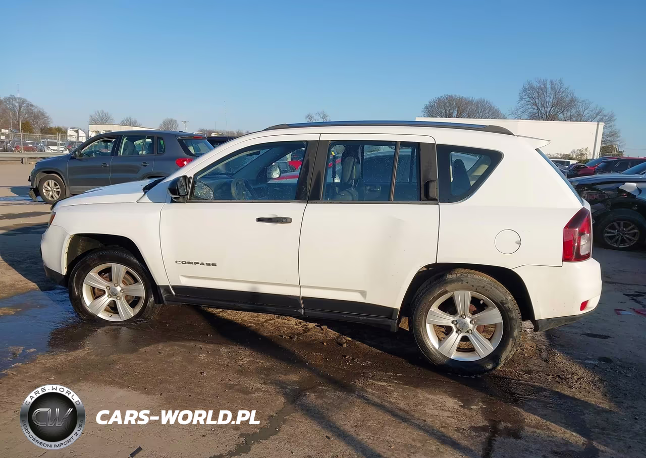 2014 Jeep Compass Sport-North VIN:1C4NJCAB2ED531575 - 14