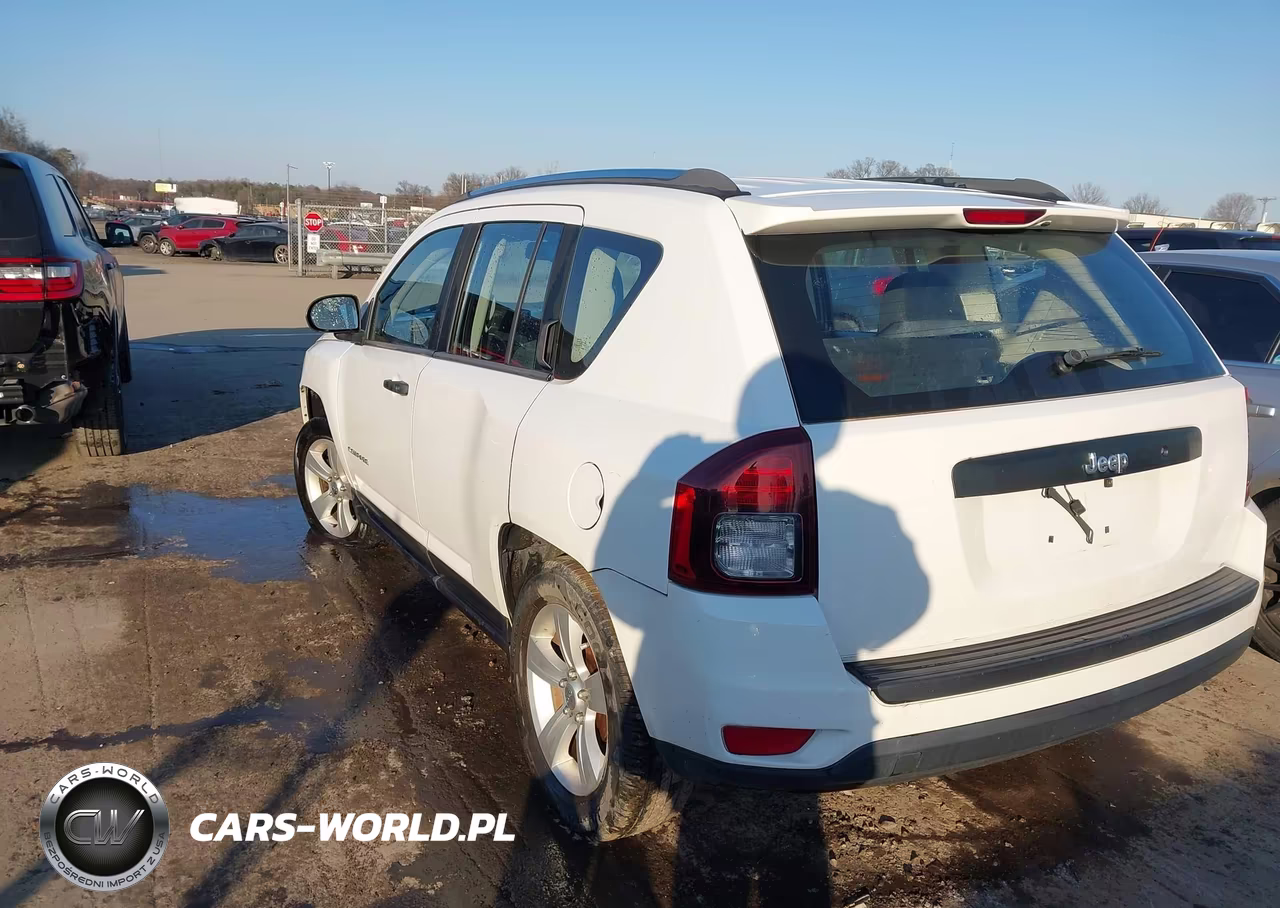2014 Jeep Compass Sport-North VIN:1C4NJCAB2ED531575 - 3