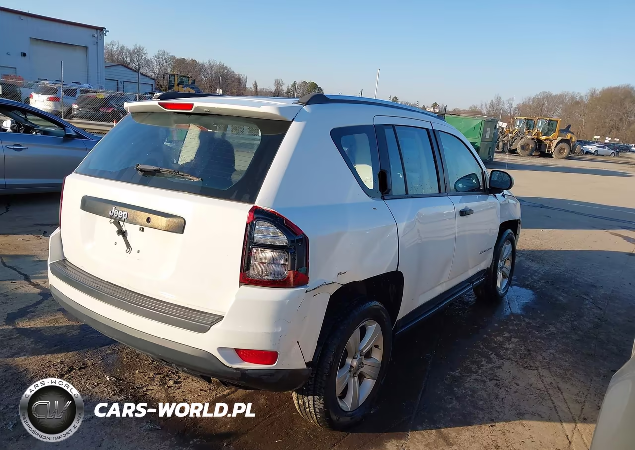 2014 Jeep Compass Sport-North VIN:1C4NJCAB2ED531575 - 4