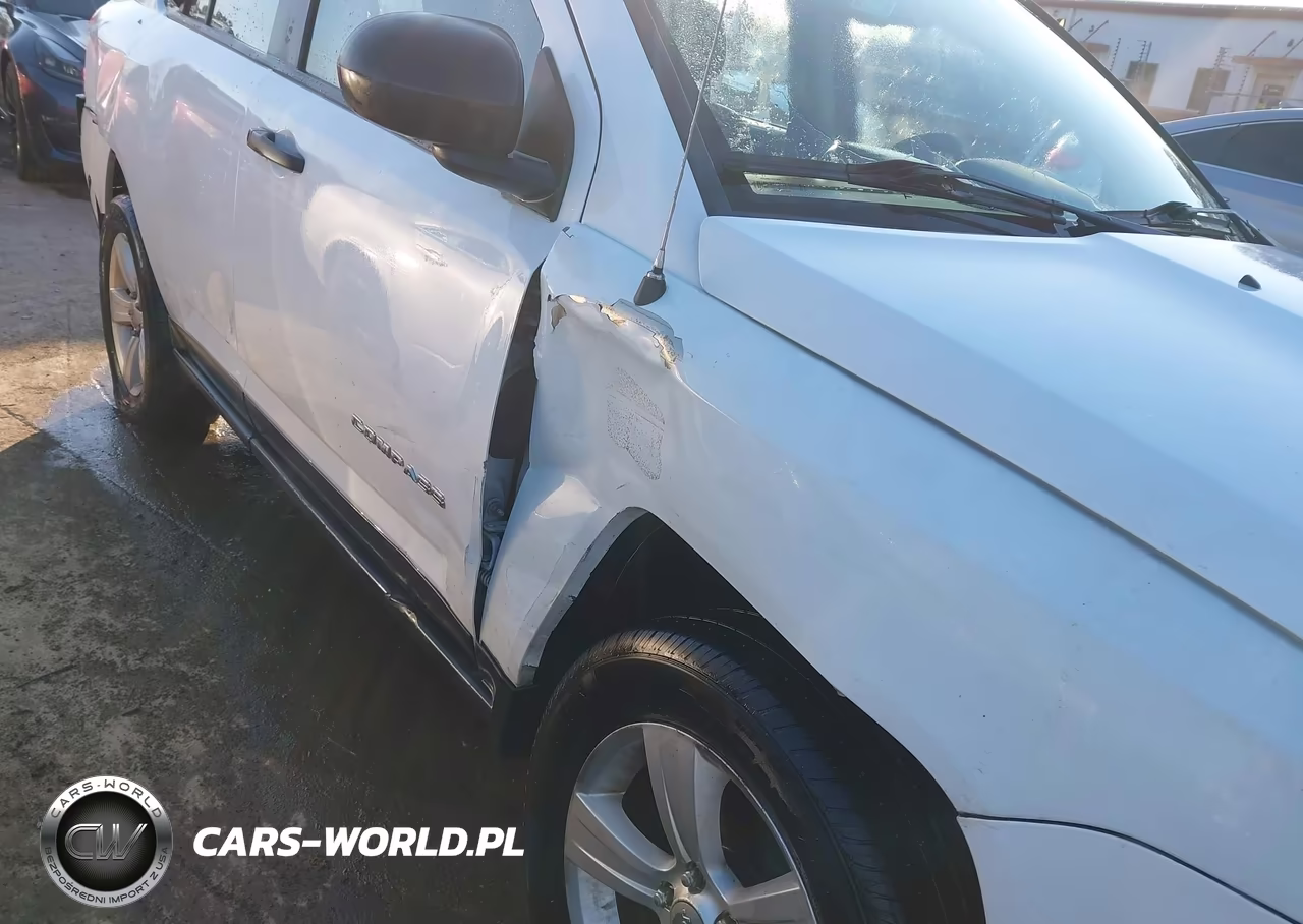 2014 Jeep Compass Sport-North VIN:1C4NJCAB2ED531575 - 6