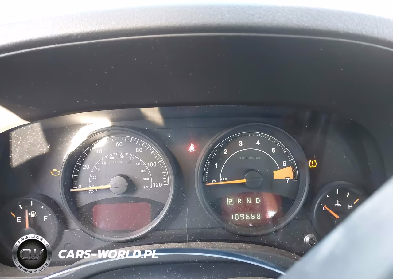 2014 Jeep Compass Sport-North VIN:1C4NJCAB2ED531575 - 7