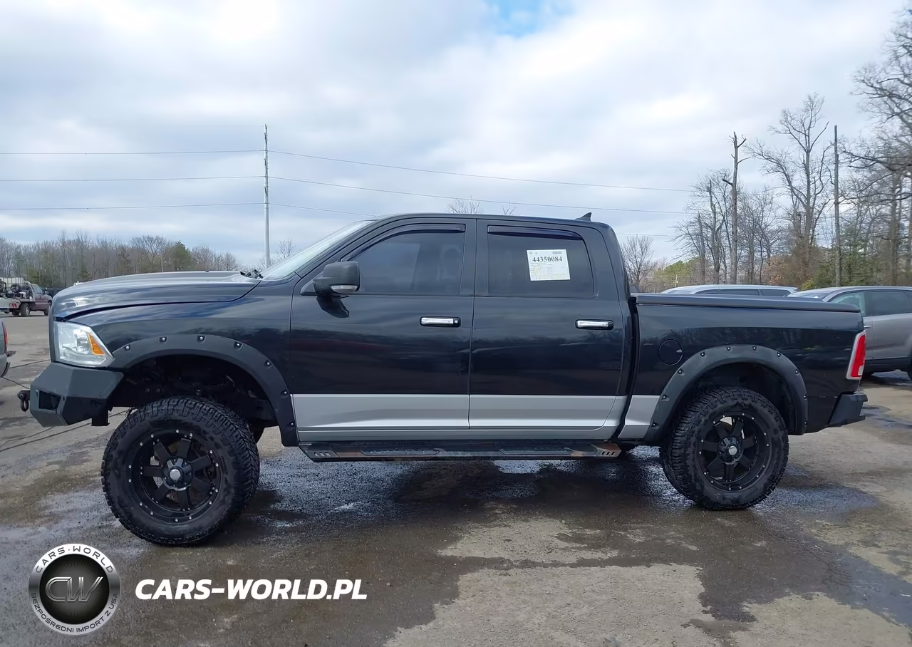 2016 Ram 1500 Laramie VIN:1C6RR7NT9GS260864 - 14