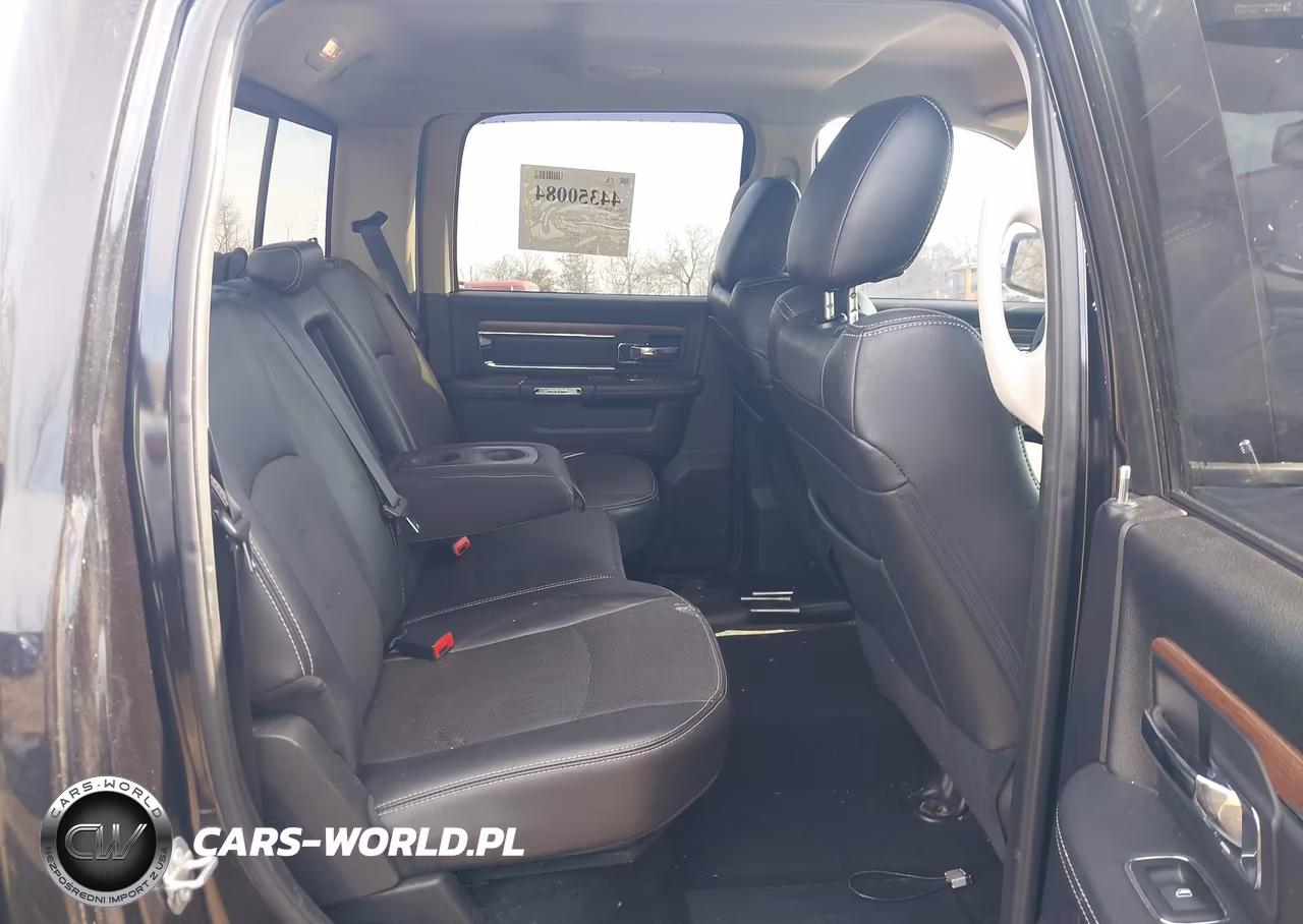 2016 Ram 1500 Laramie VIN:1C6RR7NT9GS260864 - 8