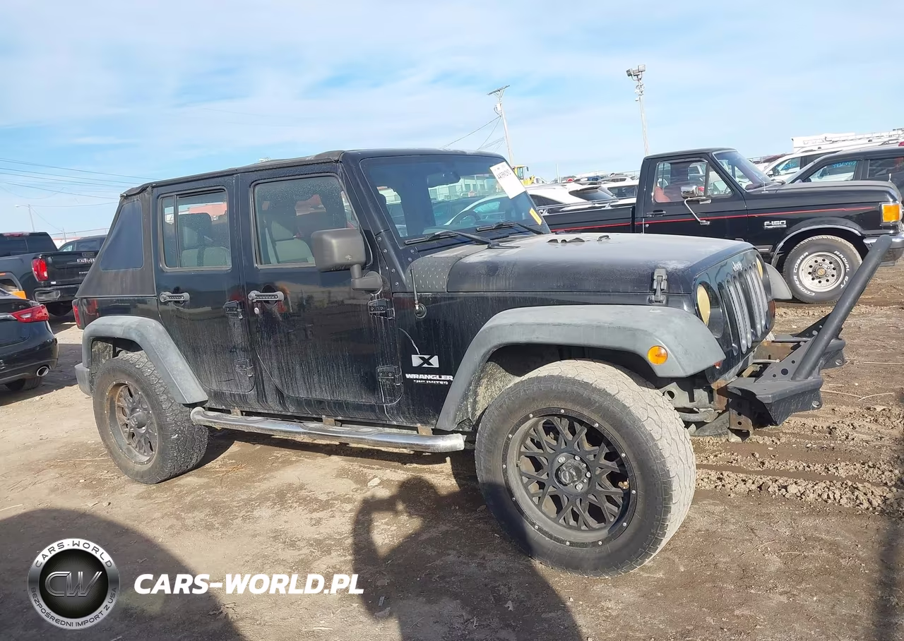 2009 Jeep Wrangler Unlimited X VIN:1J4GA39159L771536 - 13