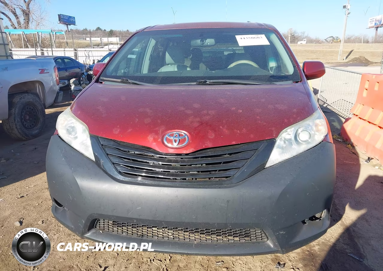 2011 Toyota Sienna Xle V6 VIN:5TDYK3DC1BS114608 - 12