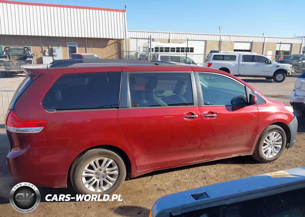 2011 Toyota Sienna Xle V6 VIN:5TDYK3DC1BS114608 - 13