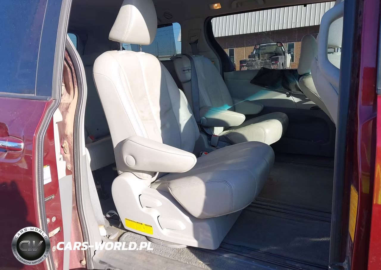 2011 Toyota Sienna Xle V6 VIN:5TDYK3DC1BS114608 - 8