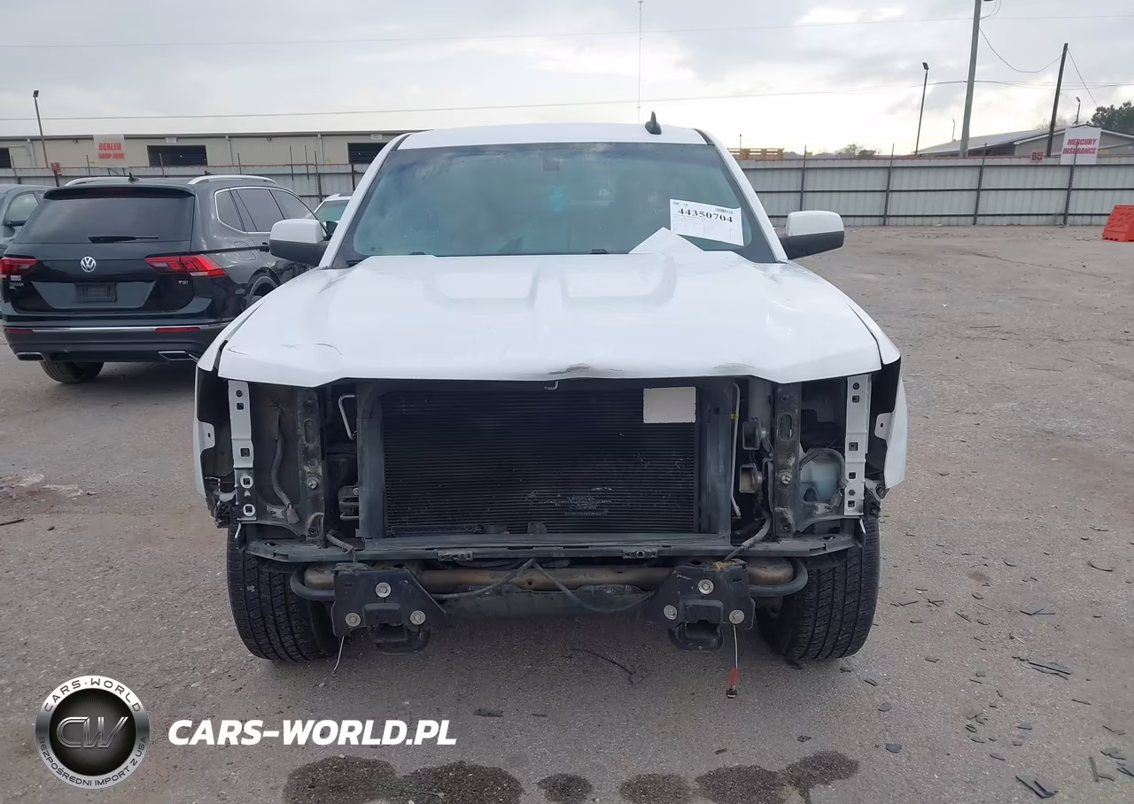 2018 Chevrolet Silverado 1500 1Lt VIN:3GCPCREC9JG480579 - 12