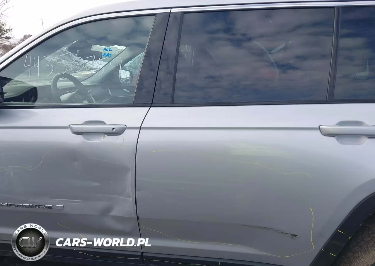 2023 Jeep Grand Cherokee L Limited 4X2 VIN:1C4RJJBG0P8813886 - 14