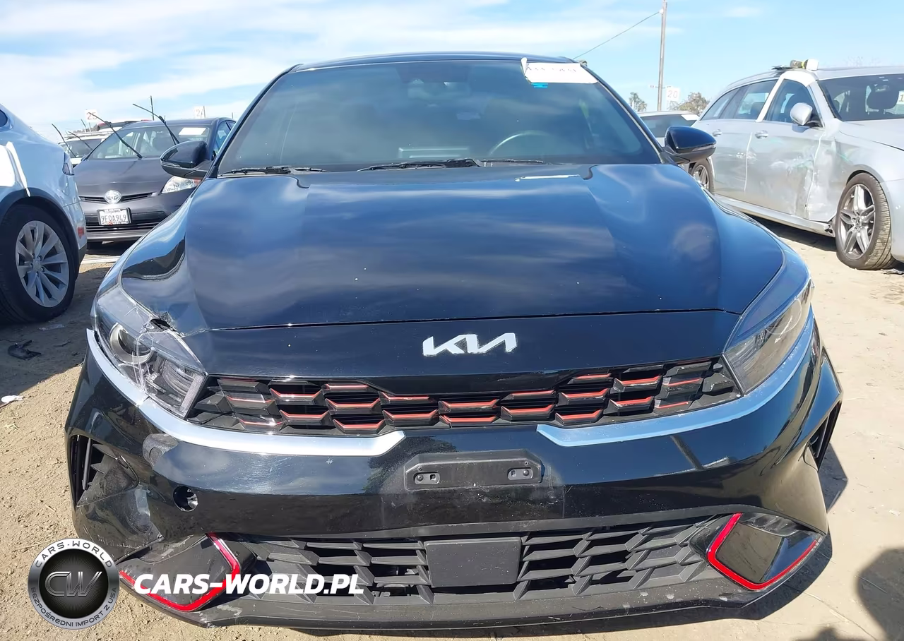 2024 Kia Forte Gt-Line VIN:3KPF54AD8RE779575 - 12
