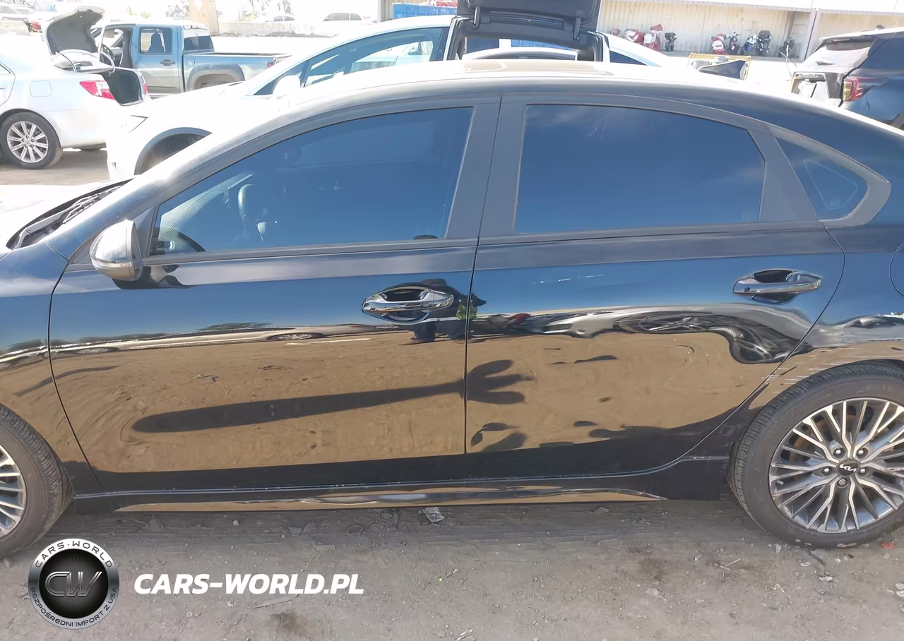 2024 Kia Forte Gt-Line VIN:3KPF54AD8RE779575 - 14