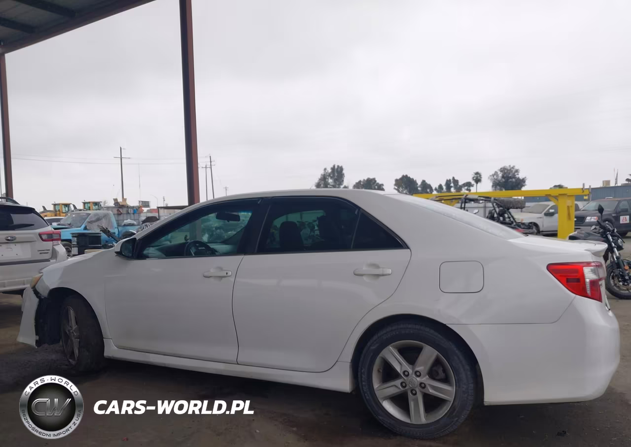 2013 Toyota Camry Se VIN:4T1BF1FK6DU264842 - 14