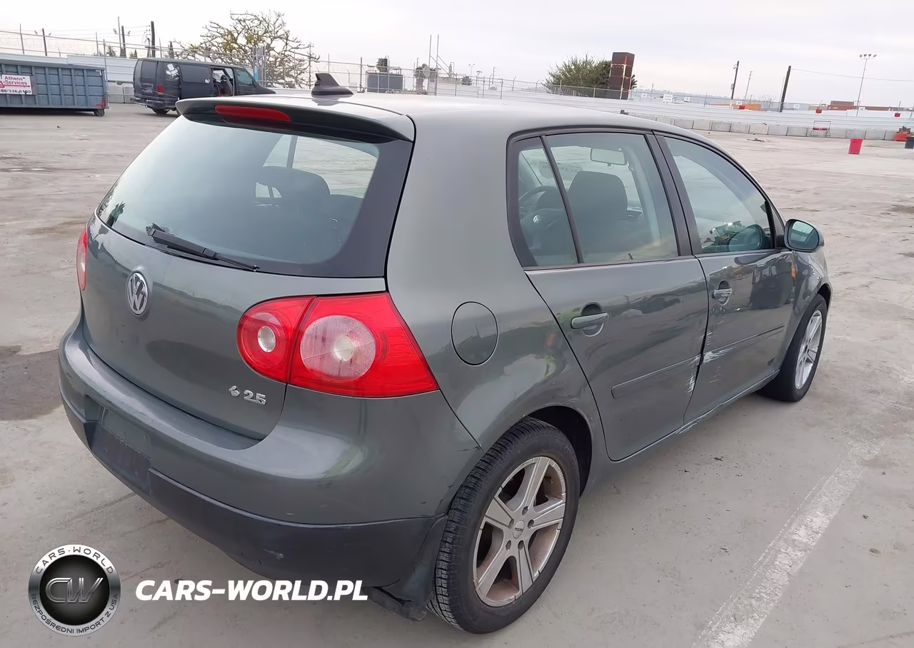 2008 Volkswagen Rabbit S VIN:WVWDA71K38W107673 - 4