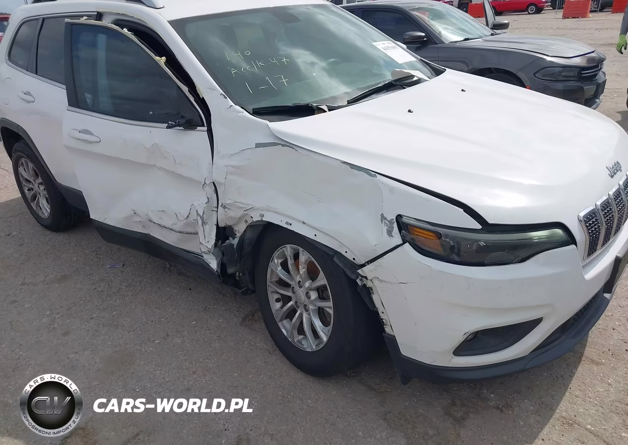 2019 Jeep Cherokee Latitude Fwd VIN:1C4PJLCB3KD221601 - 6