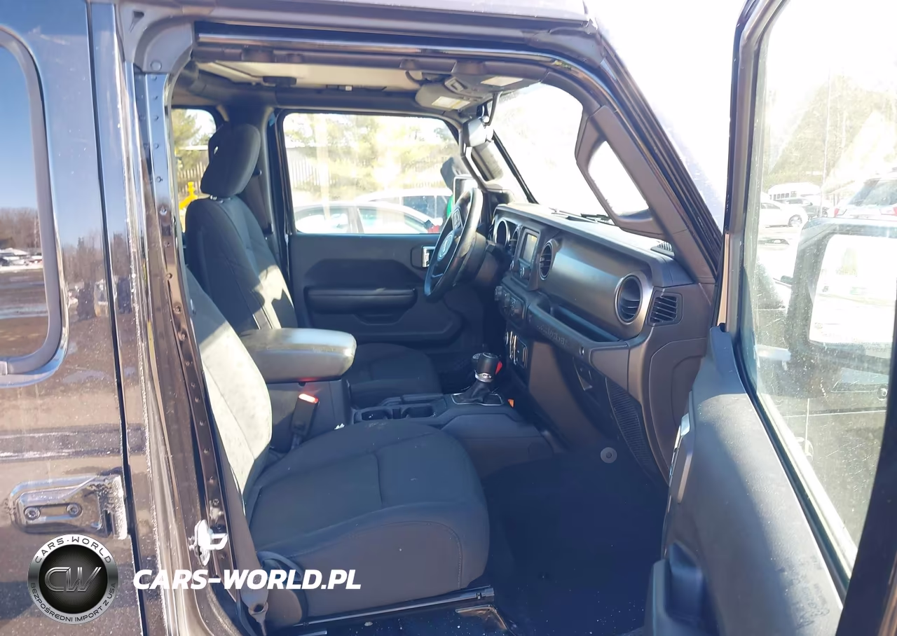 2018 Jeep Wrangler Unlimited Sport S 4X4 VIN:1C4HJXDN7JW203996 - 5