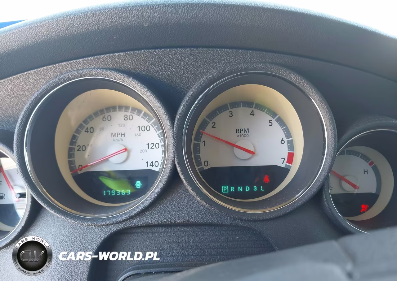 2008 Dodge Charger VIN:2B3KA43G48H248248 - 7