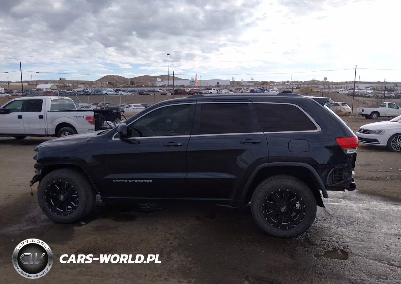 2015 Jeep Grand Cherokee Laredo VIN:1C4RJFAG5FC638495 - 15