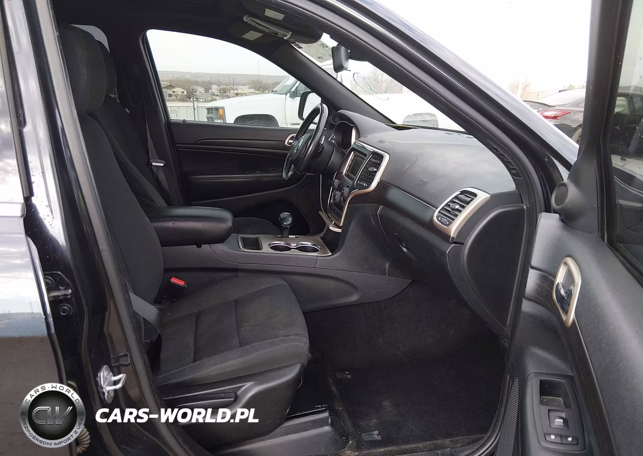 2015 Jeep Grand Cherokee Laredo VIN:1C4RJFAG5FC638495 - 5