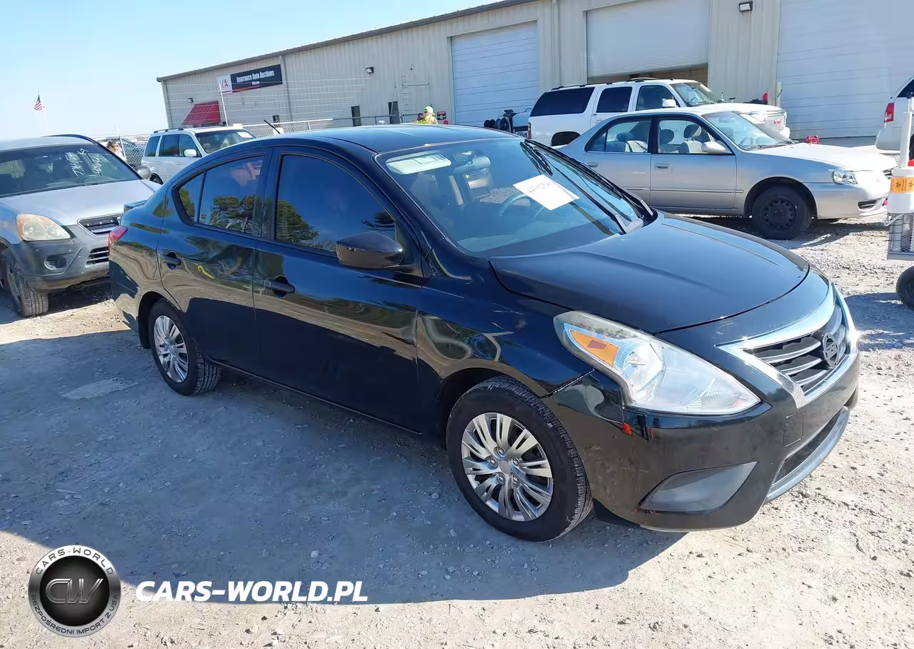 2016 Nissan Versa 1.6 S+