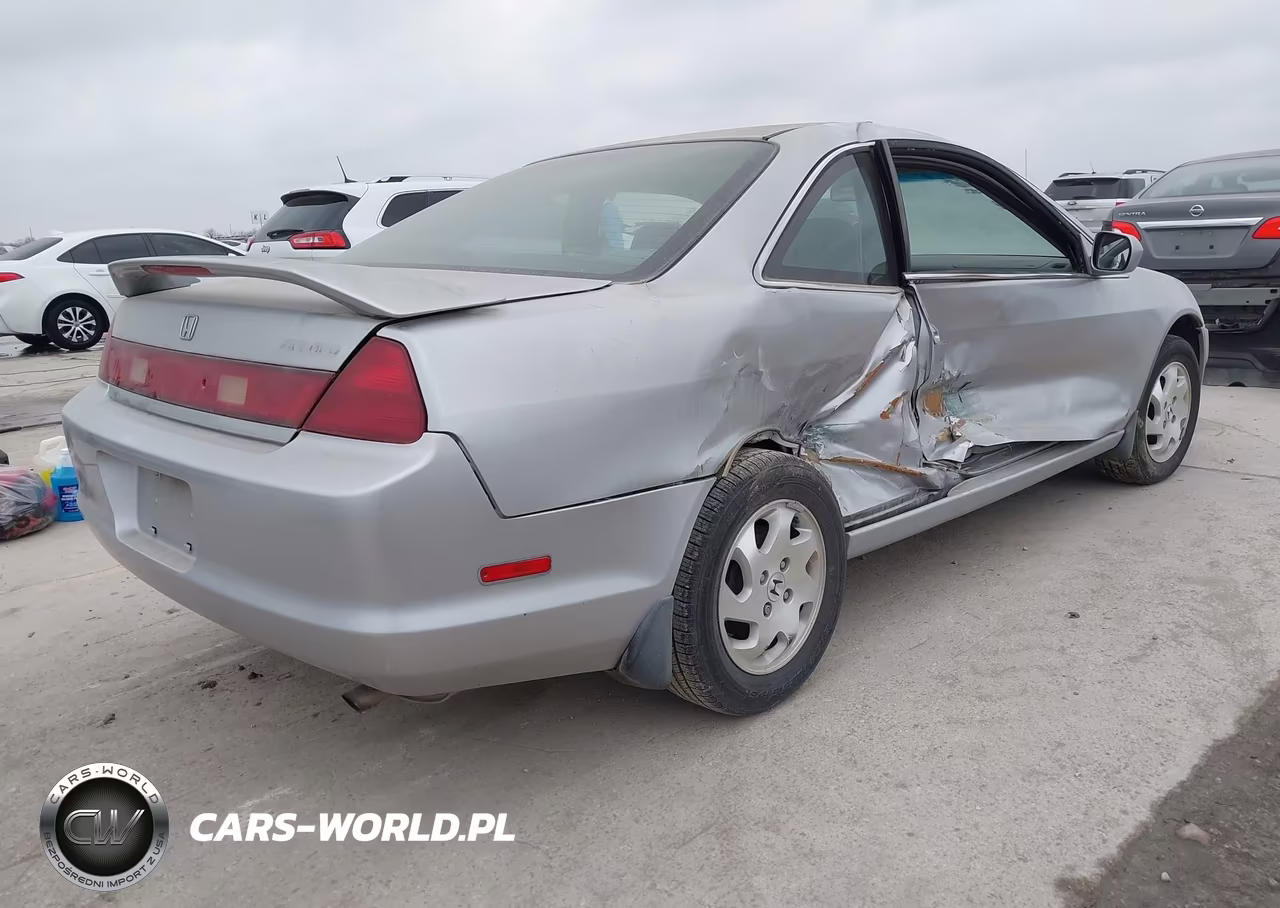 2000 Honda Accord 2.3 Ex VIN:1HGCG3160YA010144 - 4