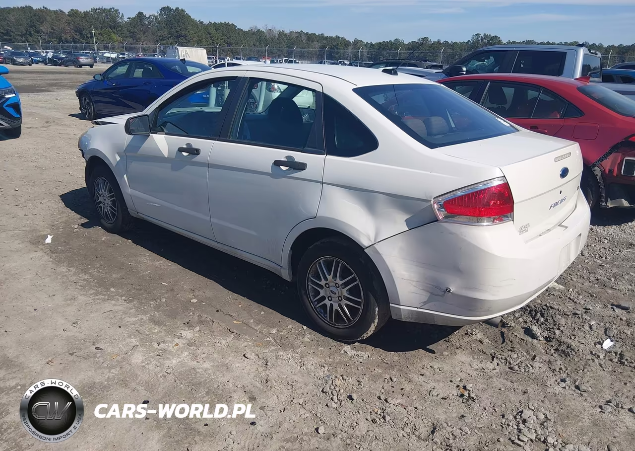 2009 Ford Focus Se VIN:1FAHP35N29W141480 - 3