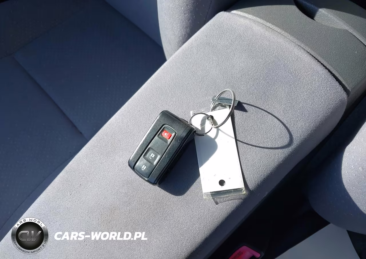2007 Toyota Prius VIN:JTDKB20U877682371 - 11