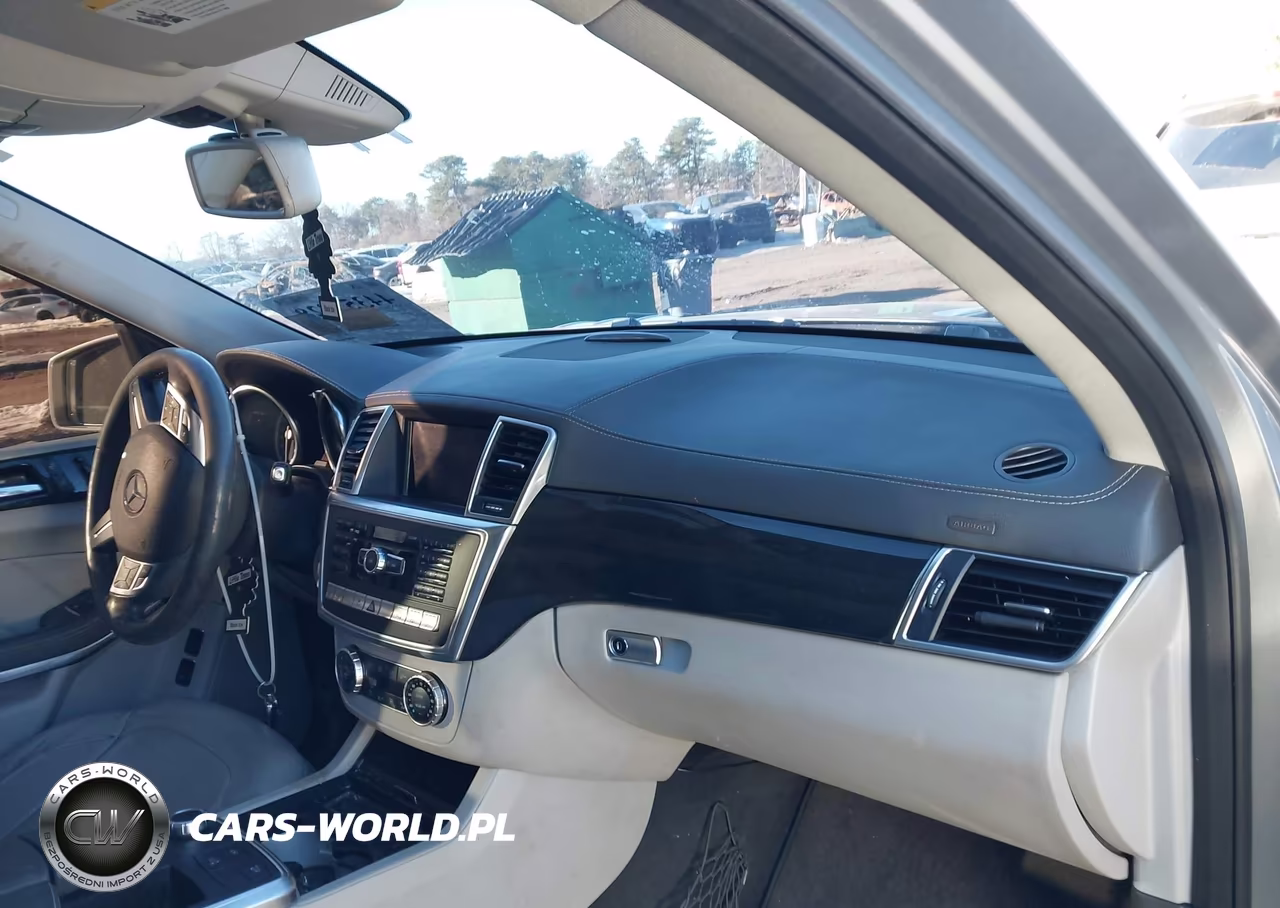 2015 Mercedes-Benz Gl 550 4Matic VIN:4JGDF7DE0FA564812 - 5