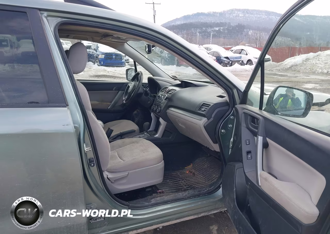 2014 Subaru Forester 2.5I Premium VIN:JF2SJAEC4EH521165 - 5