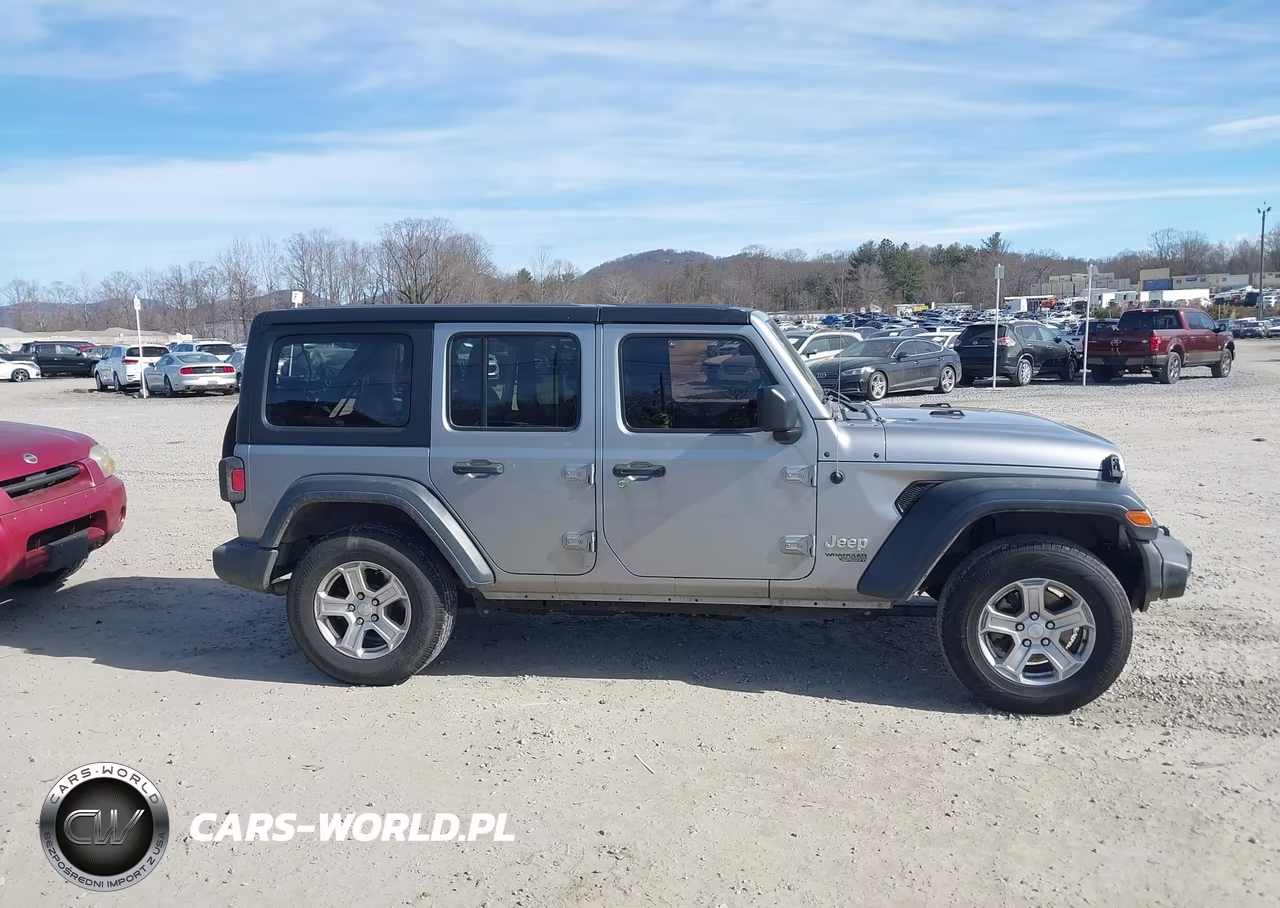 2020 Jeep Wrangler Unlimited Sport S 4X4 VIN:1C4HJXDN6LW272357 - 13
