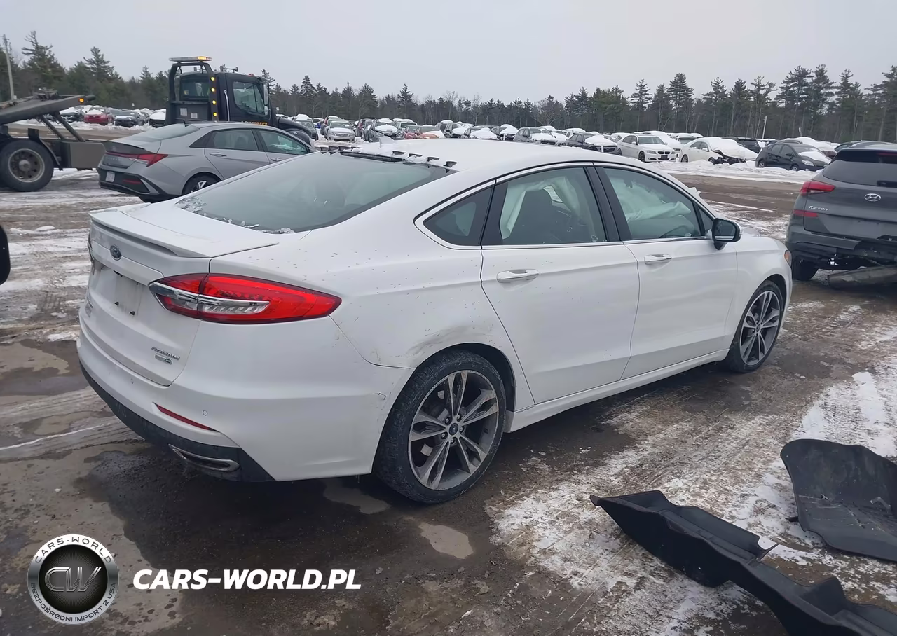 2020 Ford Fusion Titanium VIN:3FA6P0D9XLR115715 - 4