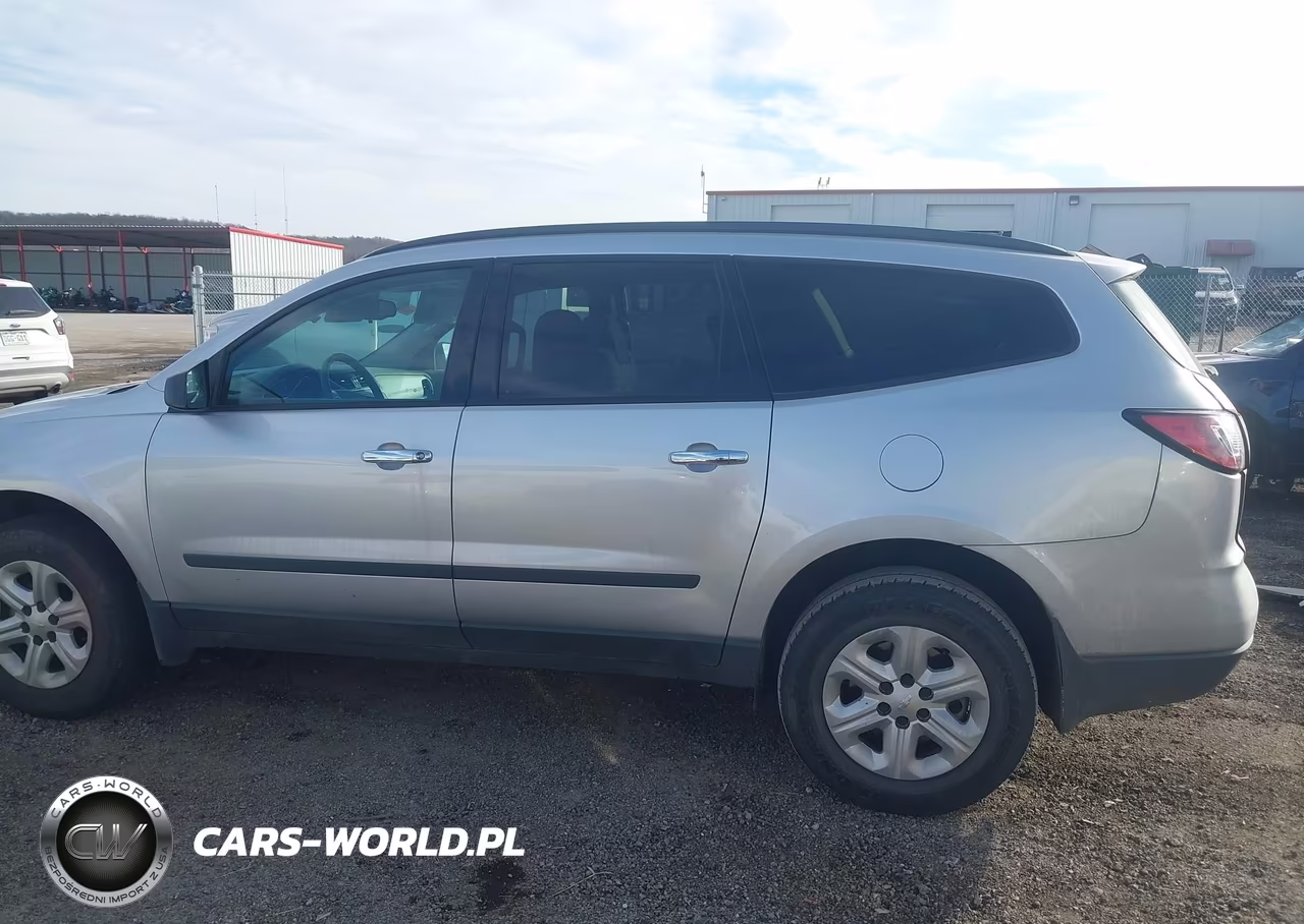 2017 Chevrolet Traverse Ls VIN:1GNKRFKD9HJ266096 - 15