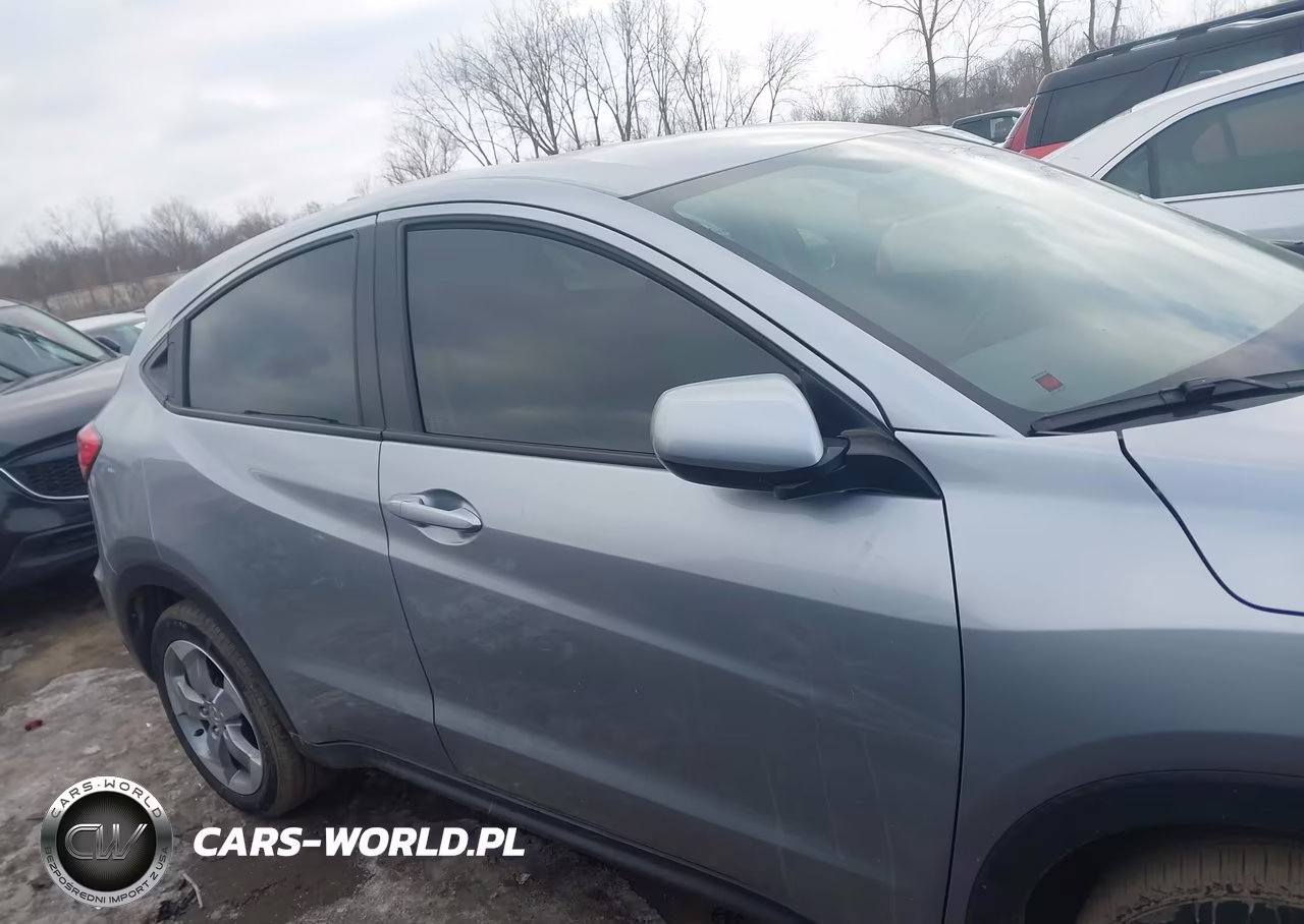 2018 Honda Hr-V Lx VIN:3CZRU5H30JG705945 - 13