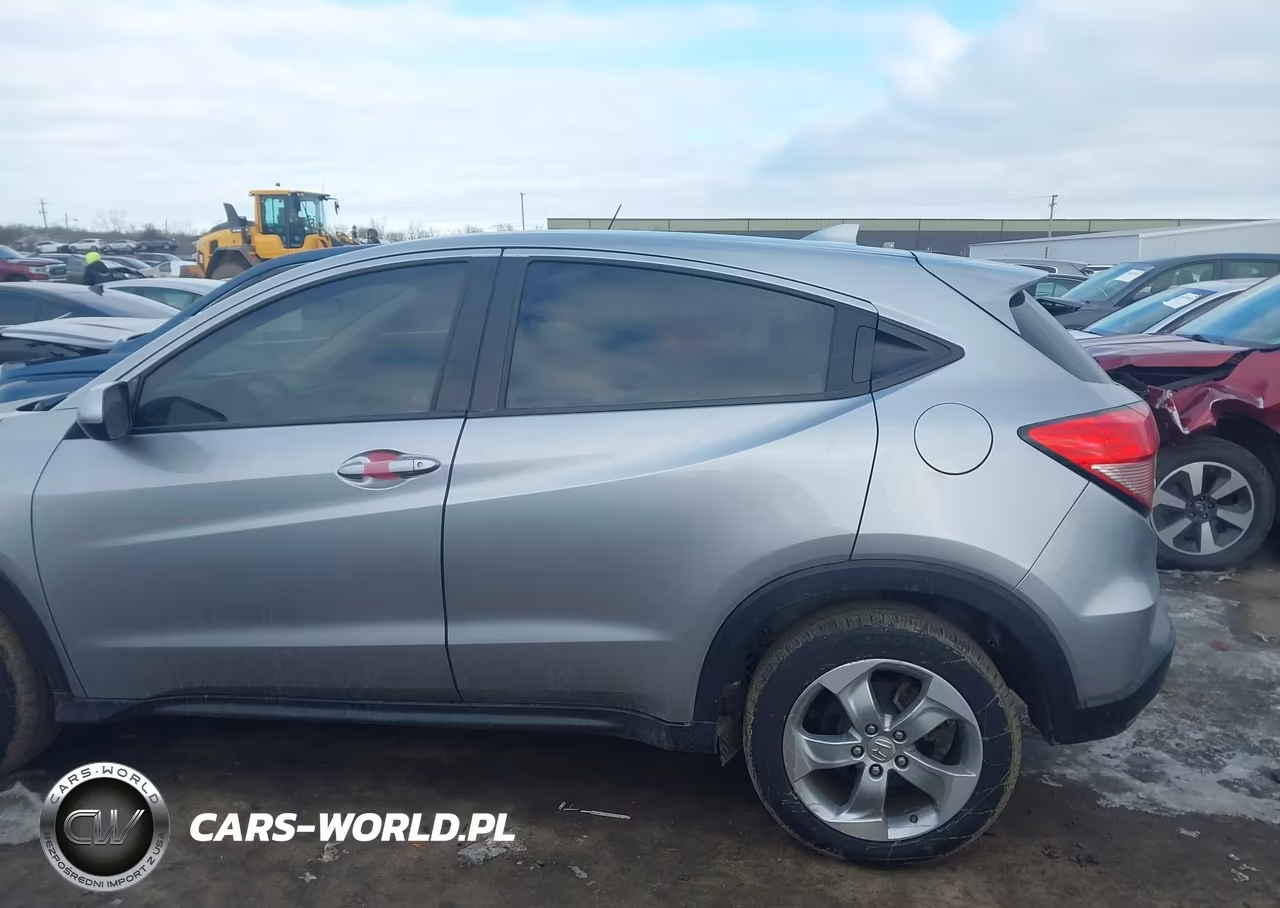 2018 Honda Hr-V Lx VIN:3CZRU5H30JG705945 - 14