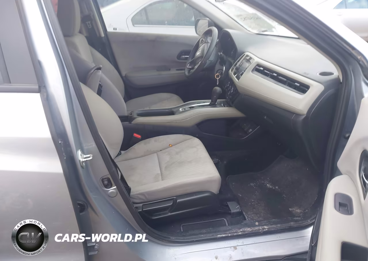 2018 Honda Hr-V Lx VIN:3CZRU5H30JG705945 - 5