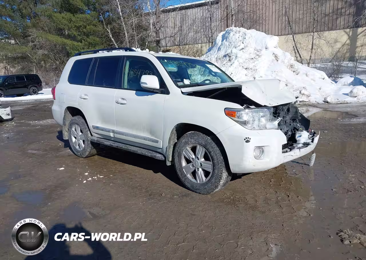 2015 Toyota Land Cruiser V8