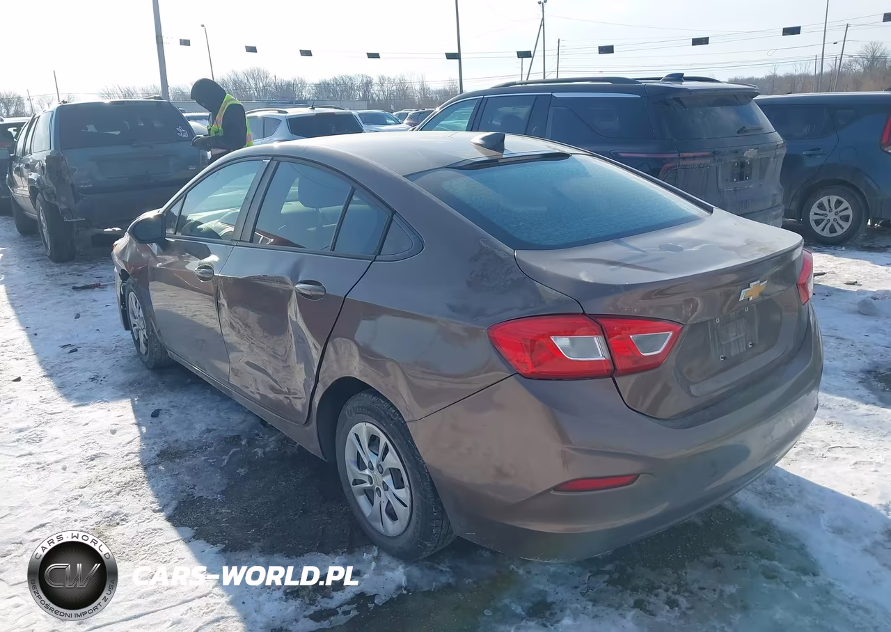 2019 Chevrolet Cruze Ls VIN:1G1BC5SM5K7122790 - 3