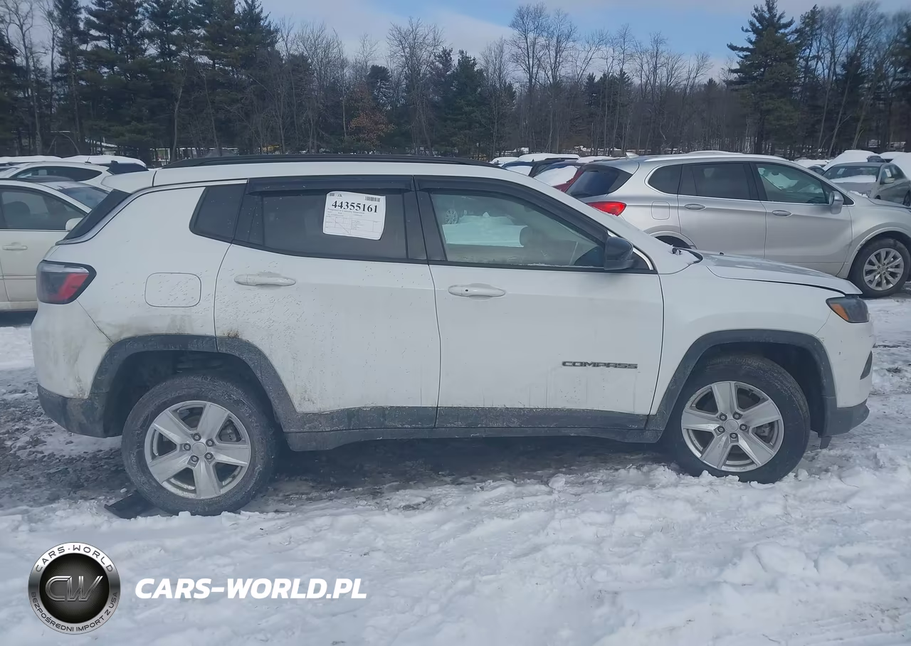 2022 Jeep Compass Latitude 4X4 VIN:3C4NJDBB7NT124981 - 14
