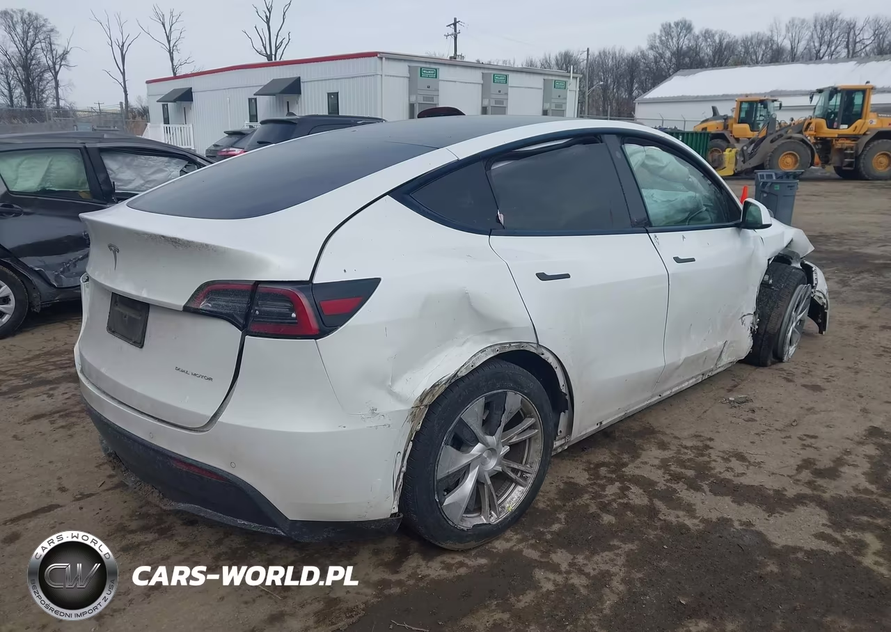 2021 Tesla Model Y Long Range Dual Motor All-Wheel Drive VIN:5YJYGDEE0MF296073 - 4