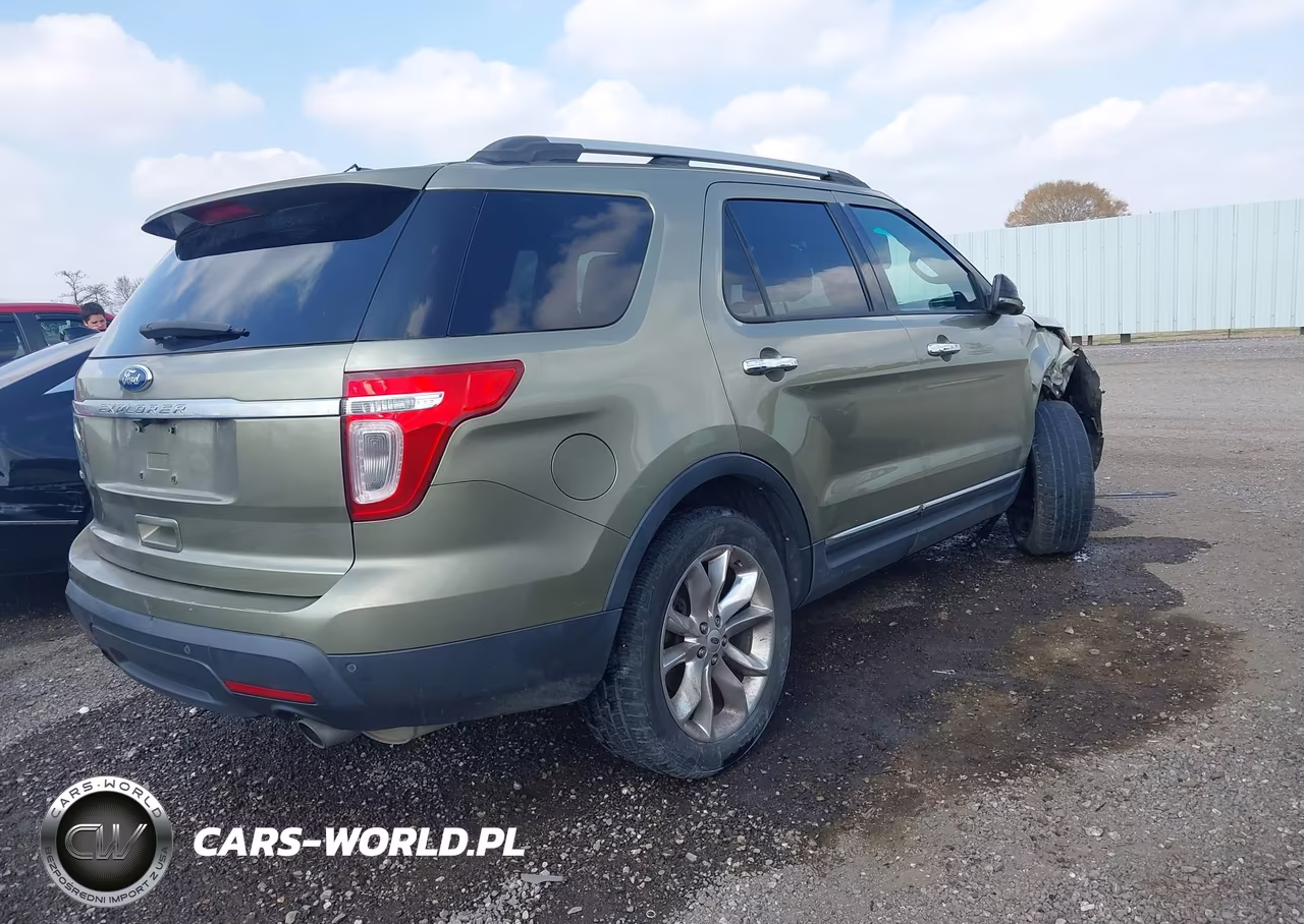 2012 Ford Explorer Xlt VIN:1FMHK7D89CGA23631 - 4