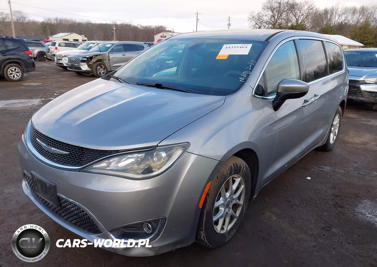 2017 Chrysler Pacifica Touring Plus VIN:2C4RC1BG3HR753571 - 2