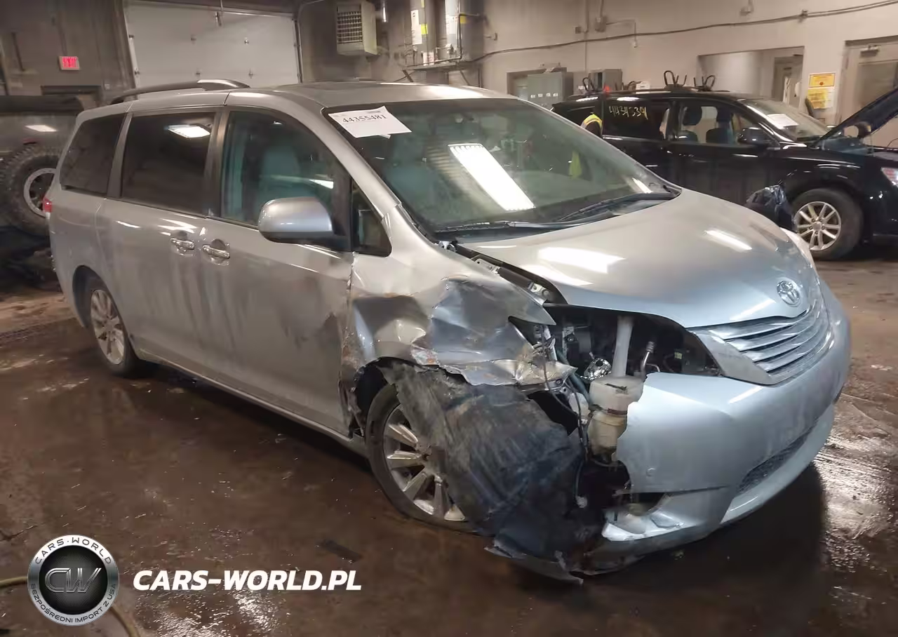 2011 Toyota Sienna Limited V6