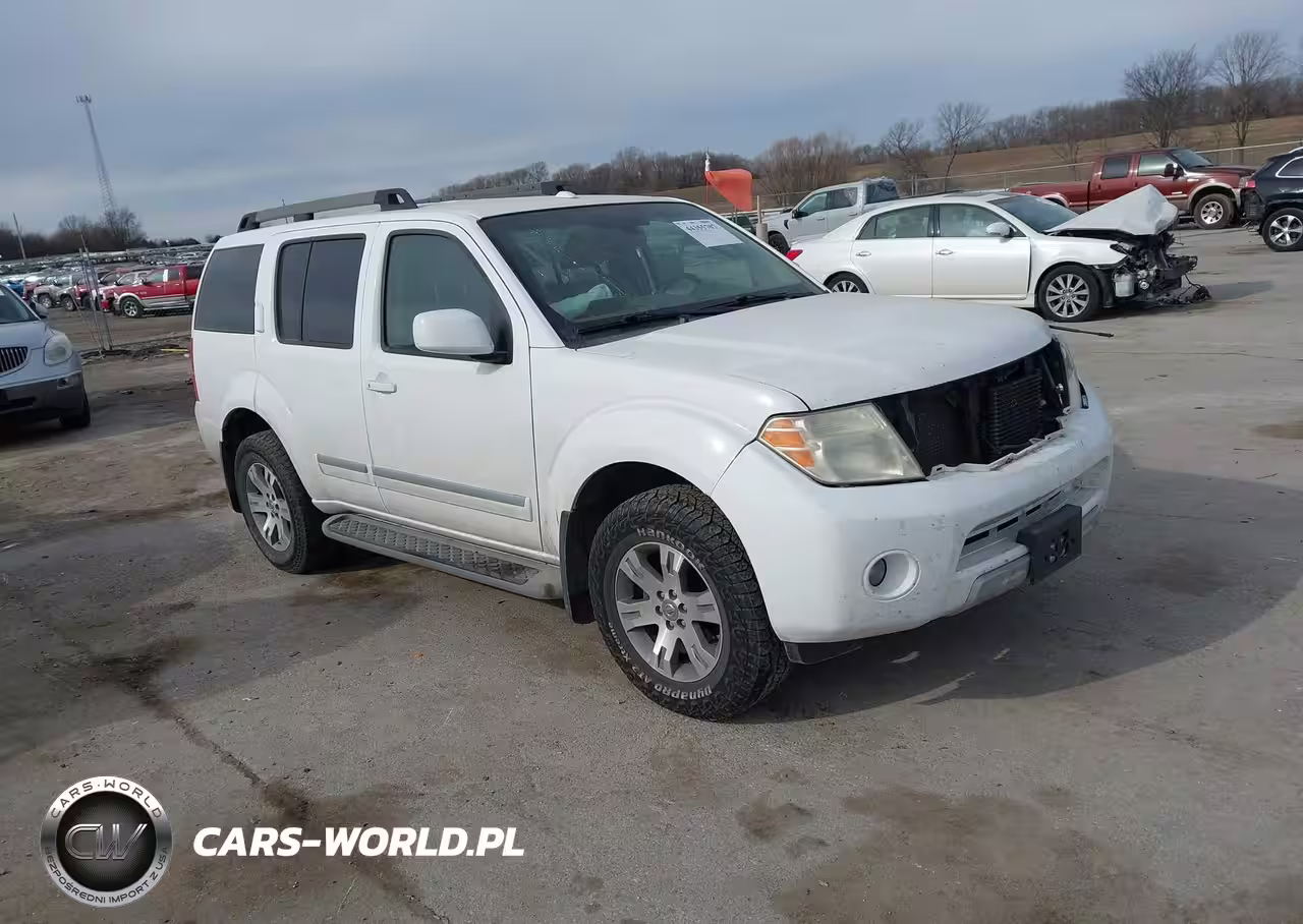 2011 Nissan Pathfinder Silver