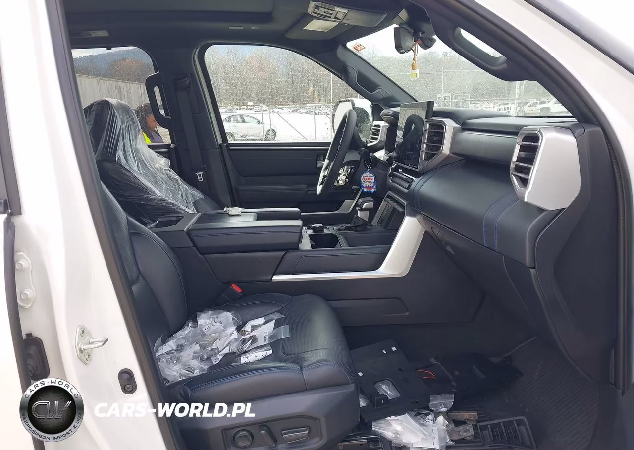 2024 Toyota Sequoia Platinum VIN:7SVAAABA4RX026186 - 5